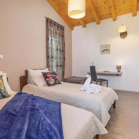 Luxurious In בית נופש *