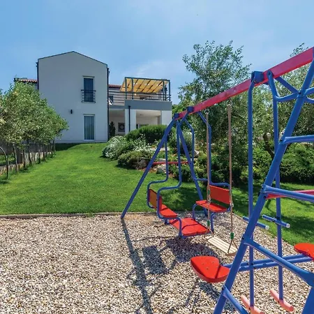 Luxurious In בית נופש *